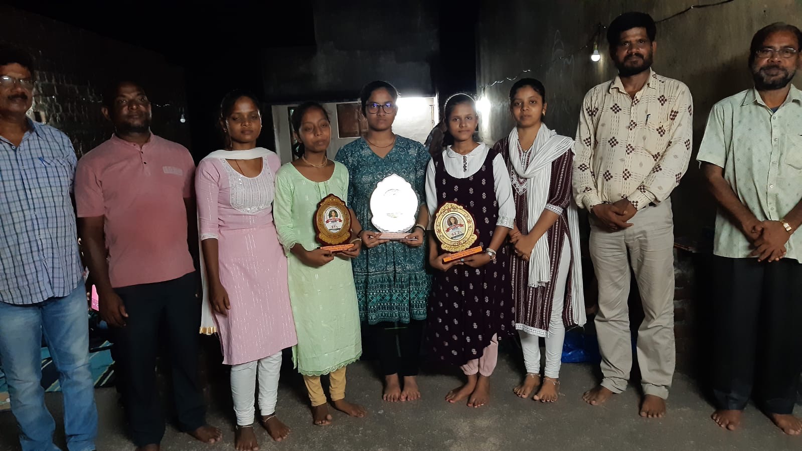 ବିଶ୍ୱ ପରିବେଶ ଦିବସରେ ମେଧାବୀ ଶିକ୍ଷାର୍ଥମାନଙ୍କୁ ସମ୍ବର୍ଦ୍ଧନା